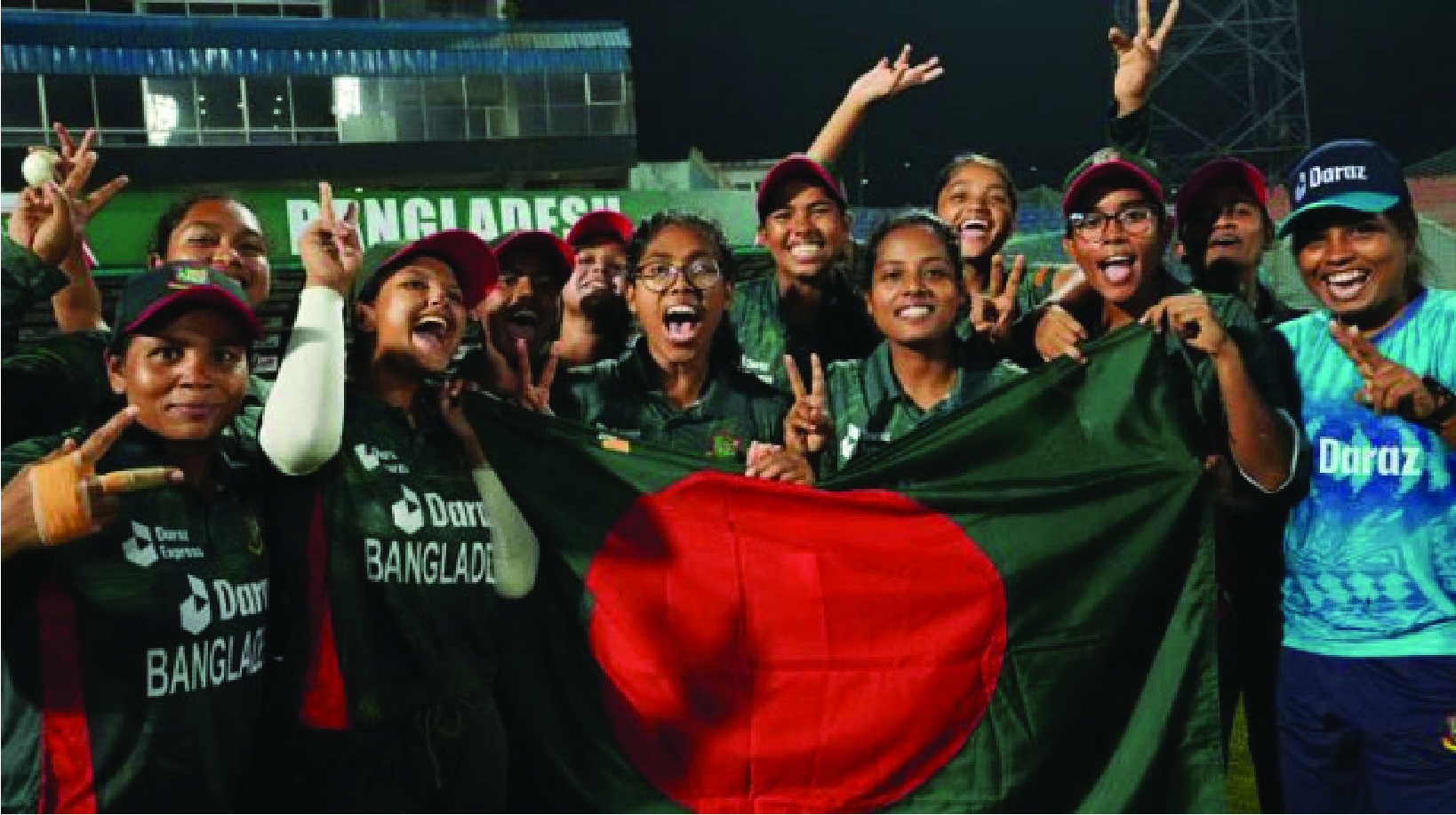 ব্যাটে বলে দুর্দান্ত পারফরম্যান্স