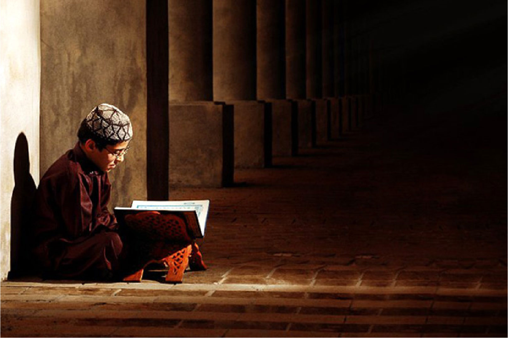 কাতার ও মিসরের মধ্যস্থতায়