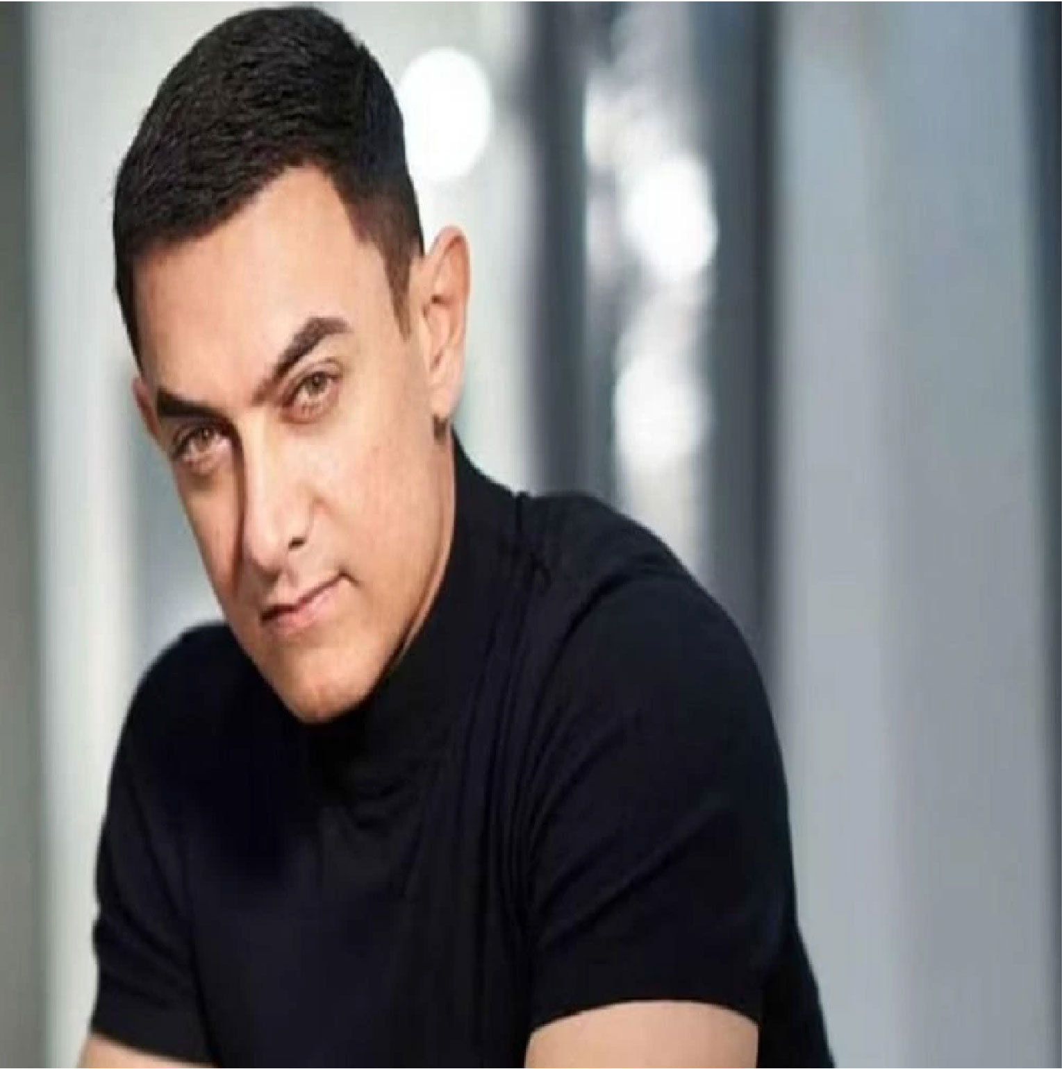 আমির খান মুম্বাই ছেড়েছেন