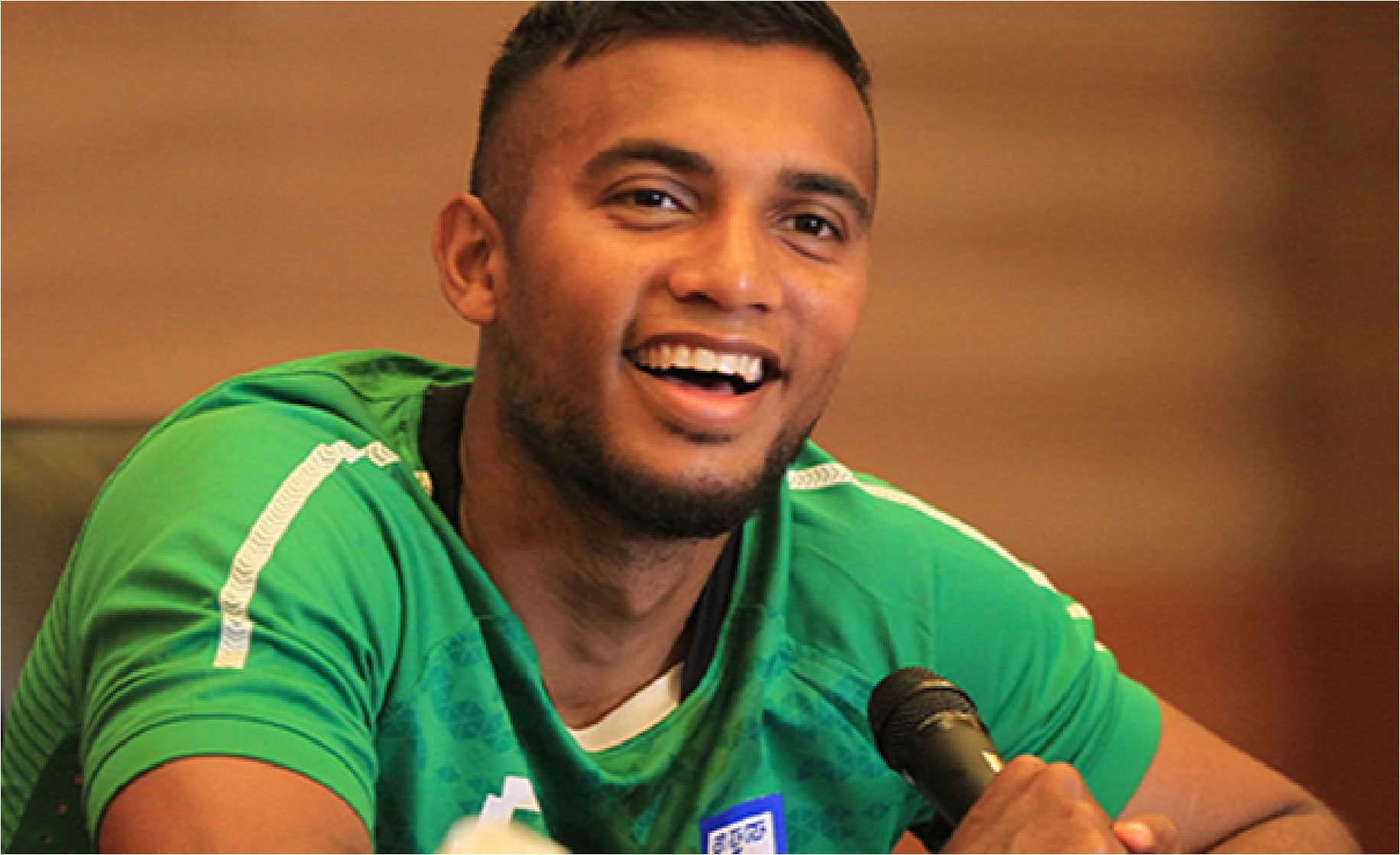 বাংলাদেশ ফুটবল দলের অধিনায়ক