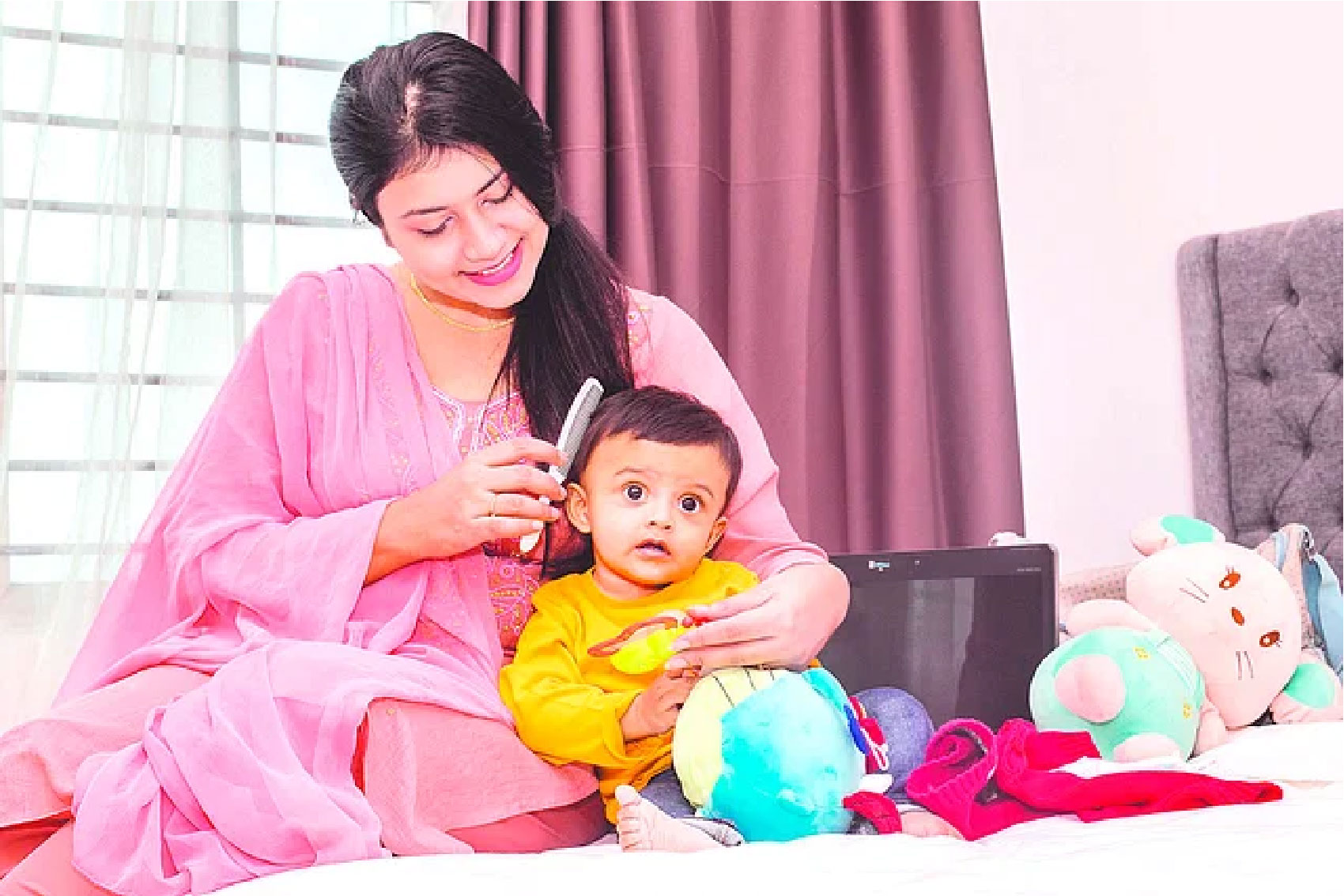 মহিলা সরকারি কর্মচারীদের মাতৃত্বকালীন