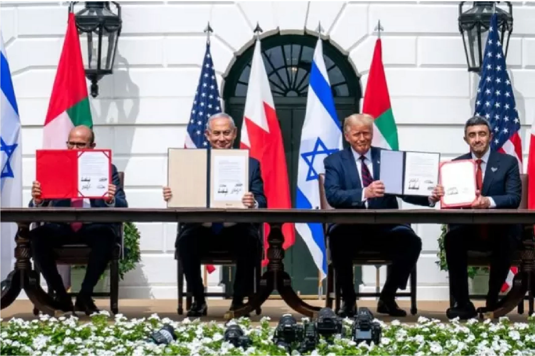 ইসরায়েলকে নীরবে চাপ