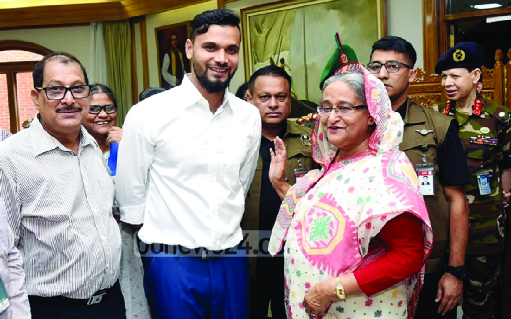 আওয়ামী লীগের দুই ডজন