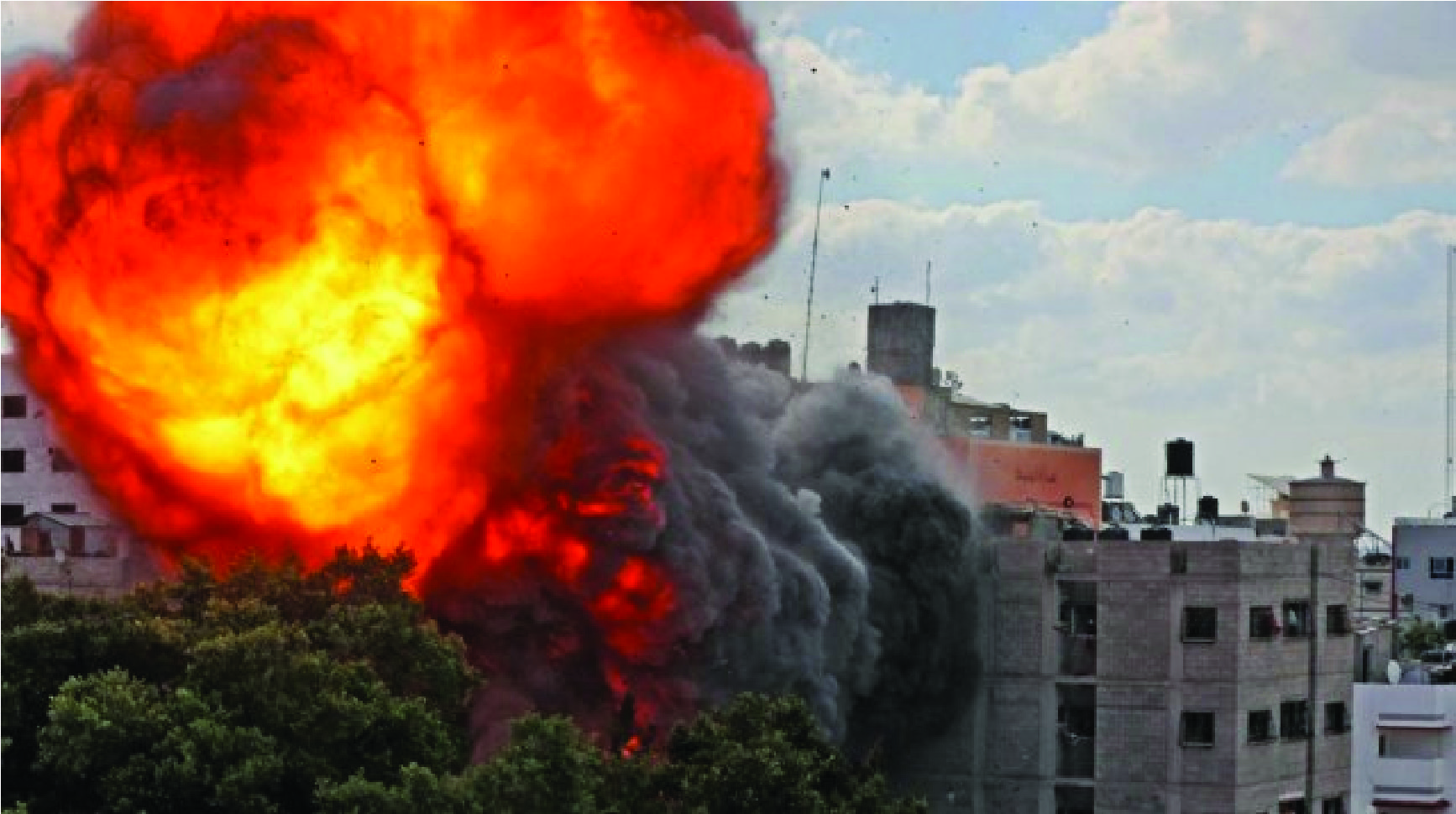 বর্বর হামলায় নিহতের সংখ্যা