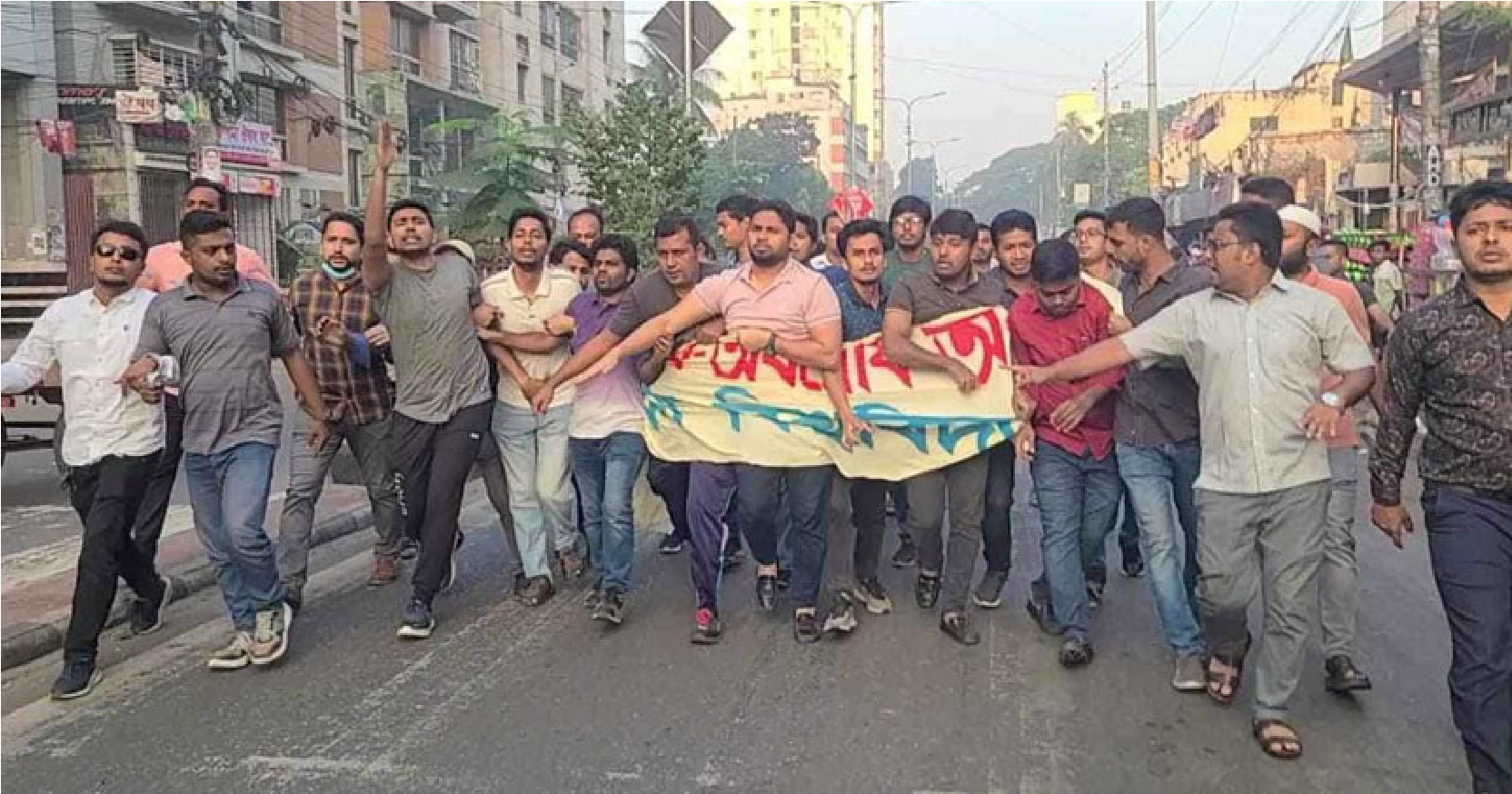 বিএনপির ডাকা টানা
