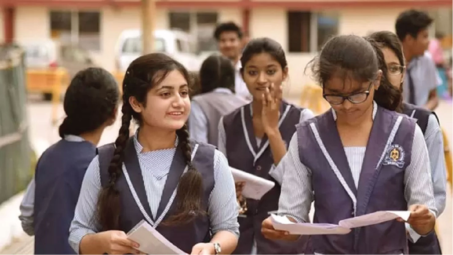 প্রথম থেকে নবম শ্রেণিতে