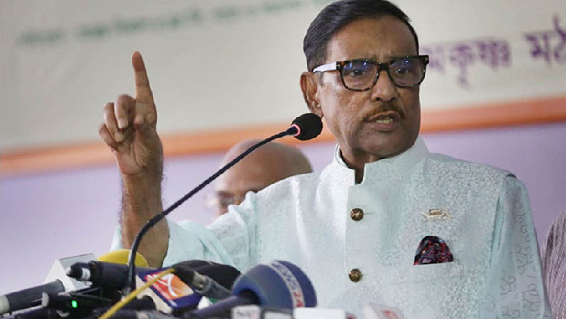 সড়ক পরিবহন ও সেতুমন্ত্রী