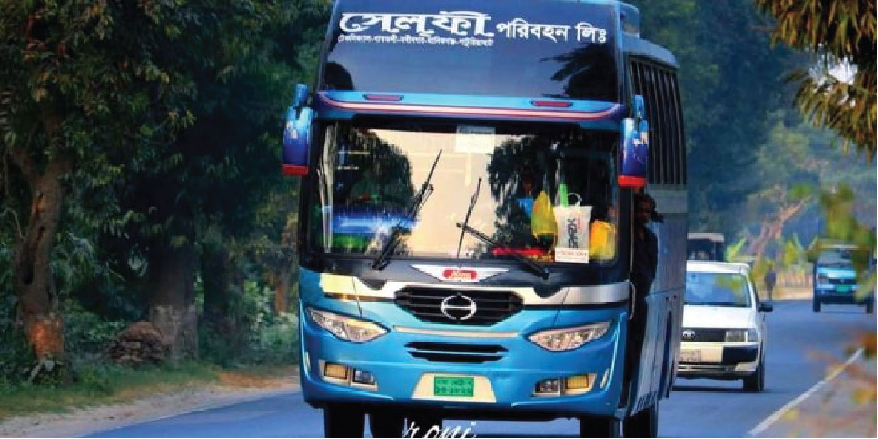সেলফী পরিবহনের চাপায়