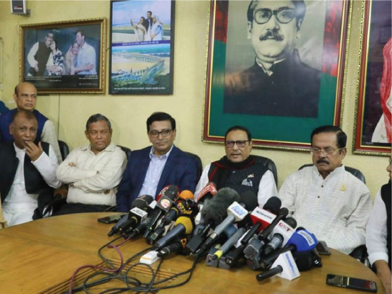 প্রার্থিতা ফিরে পেতে  নির্বাচন