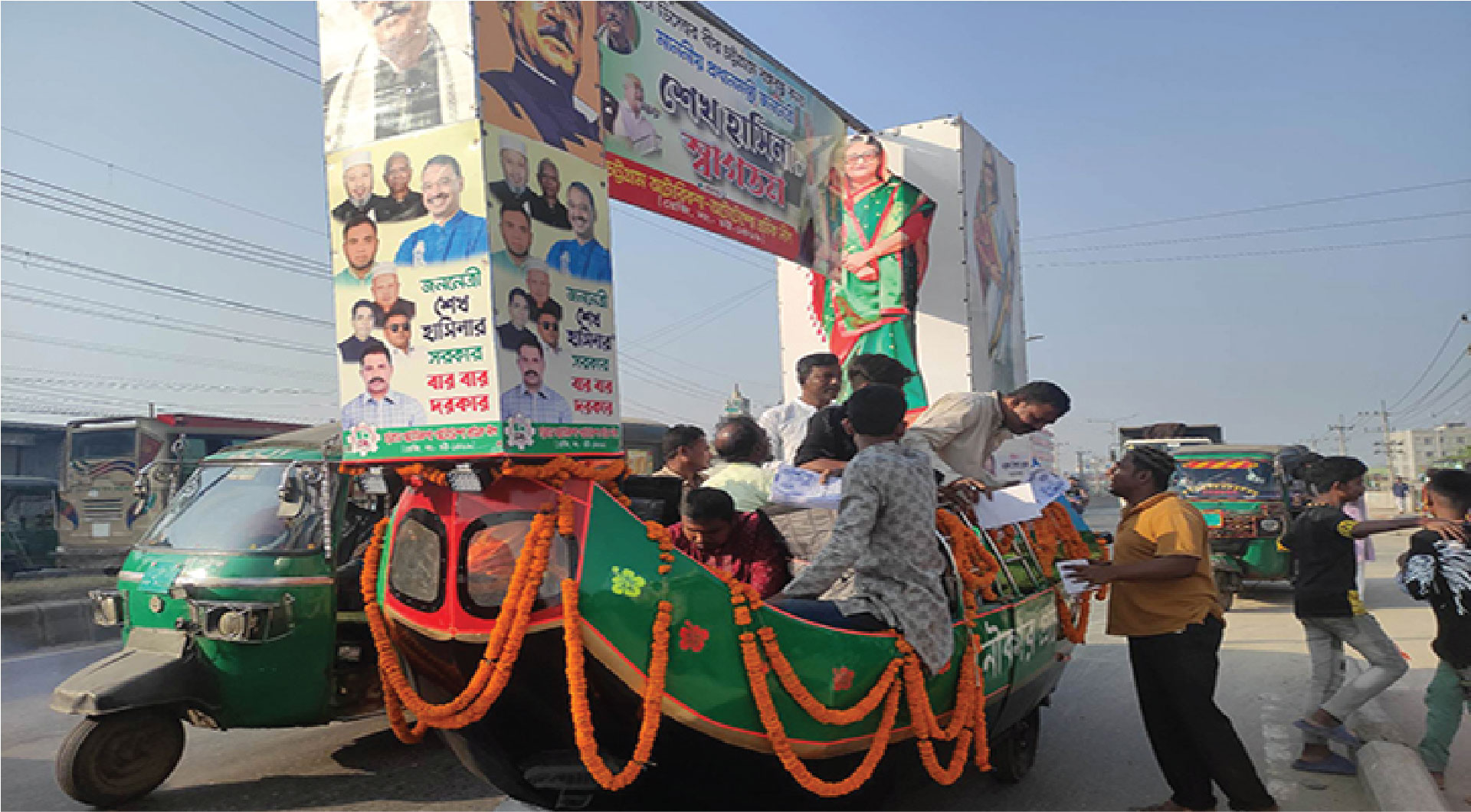 নির্বাচনের জমজমাট প্রচার
