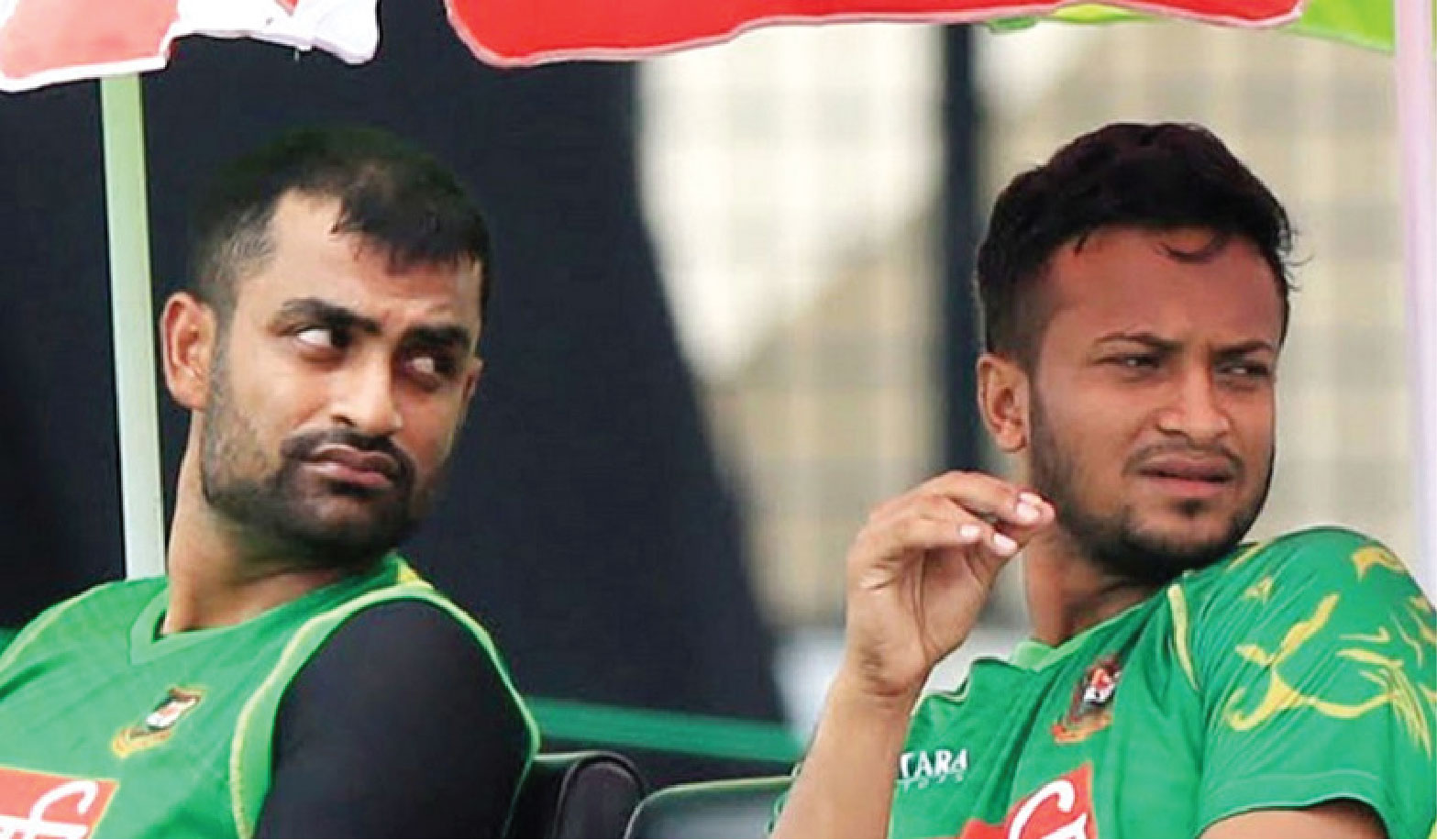খেলোয়াড় শ্রেণিতে শীর্ষ