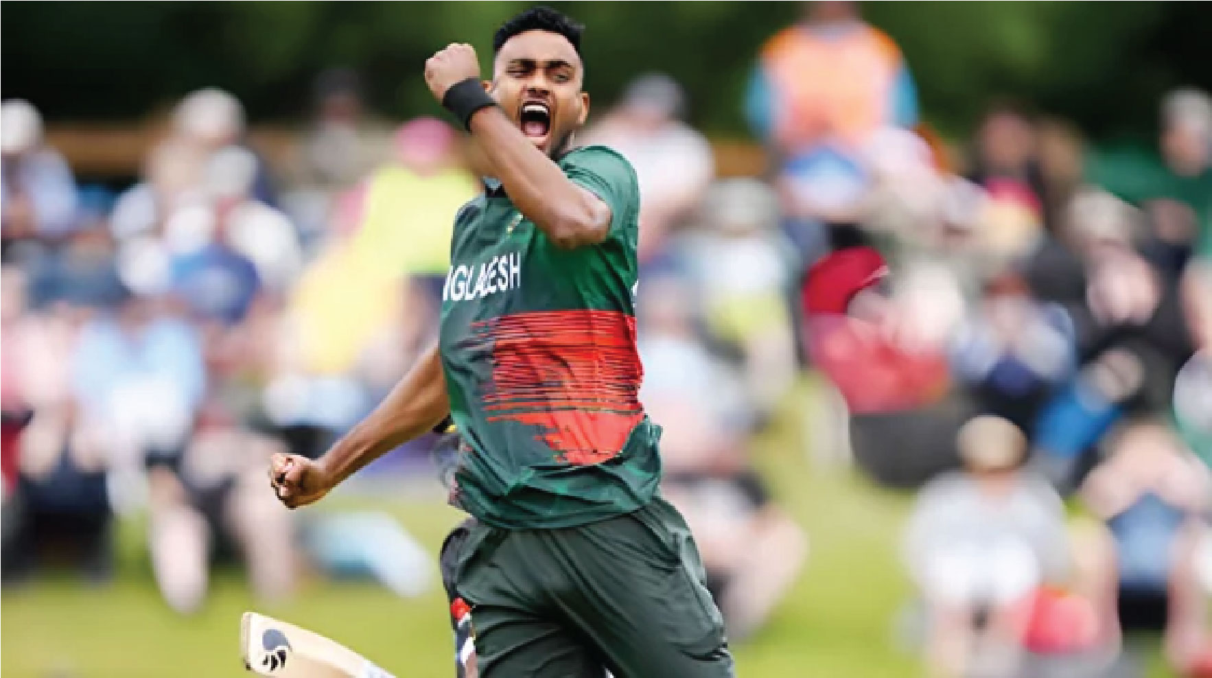 অধিনায়ক নাজমুল হোসেন